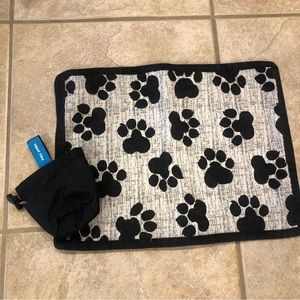 Pet mat and treat tote